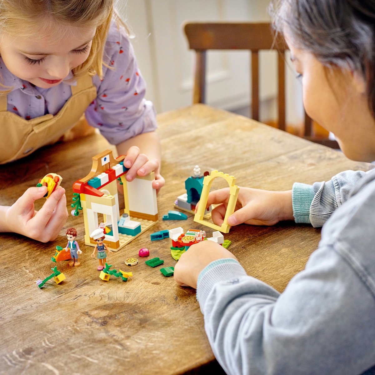 LEGO Friends Heartlake City Pizzeria - 41705