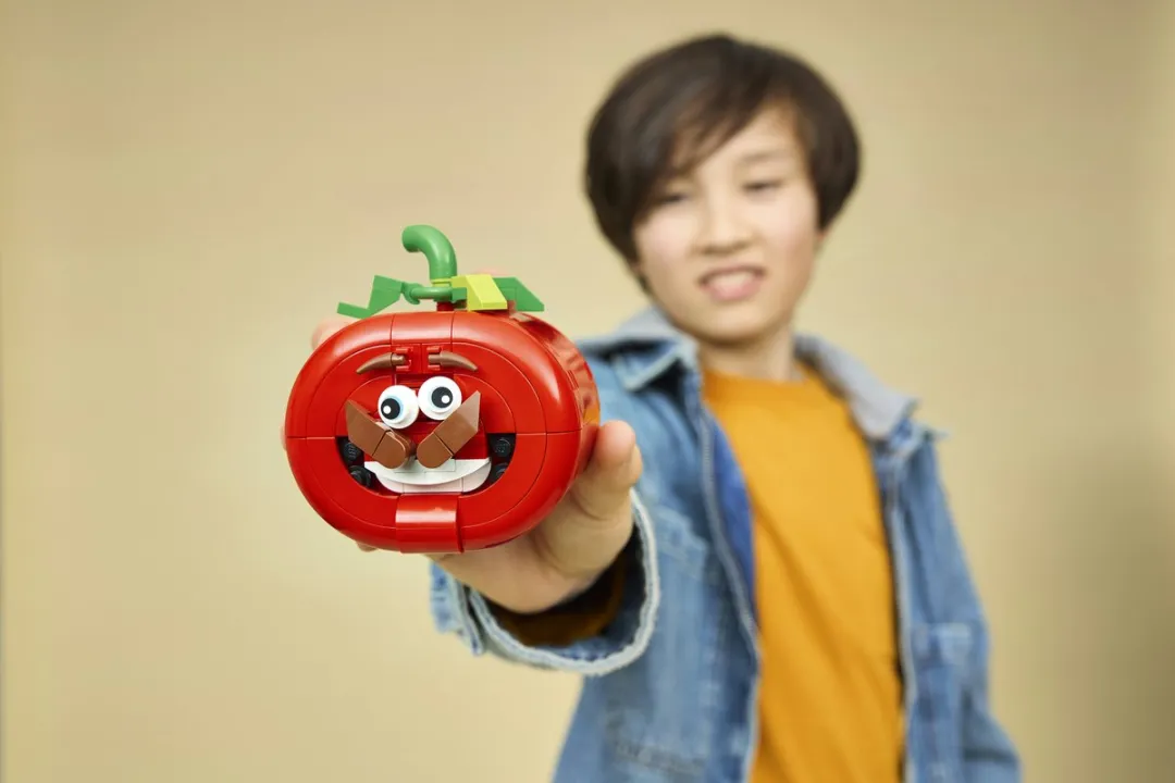 LEGO Fortnite Tomatohead Bouwset 210 Stuks - Multicolor
