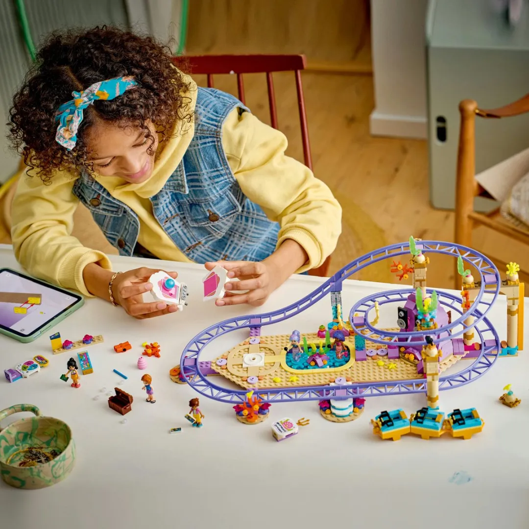 LEGO Friends Zeemeerminnenachtbaan 42703 - 864 Stukken