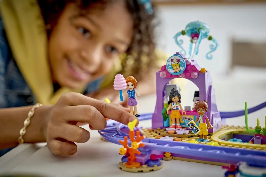 LEGO Friends Zeemeerminnenachtbaan 42703 - 864 Stukken