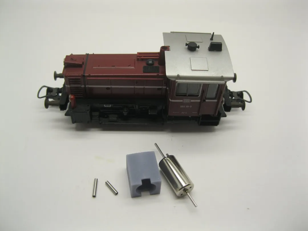 Roco HR007 HO Micromotor Ombouwset - Rood/Zilver/Grijs