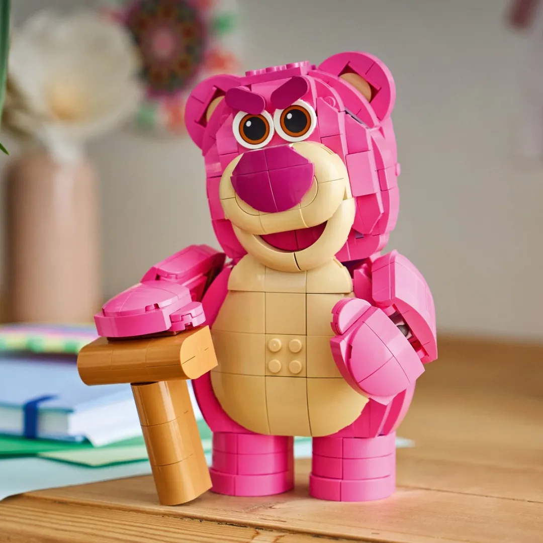 LEGO Disney Pixar Toy Story Lotso - 570 Stukken - Meerkleurig