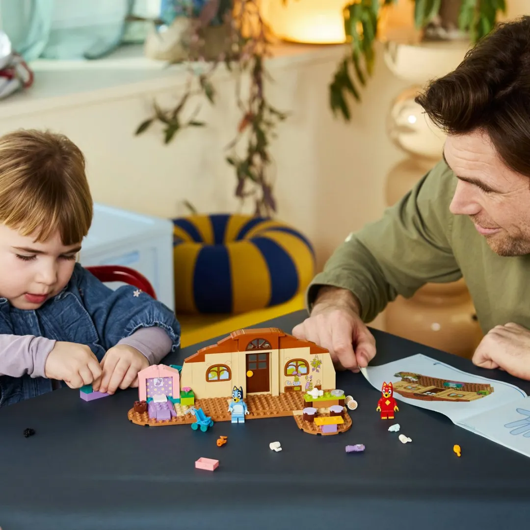 LEGO Bluey School met Rusty en Bluey 11221 - Bouwset 106 Stuks - Meerkleurig
