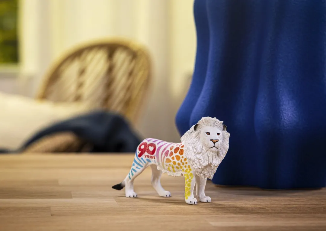 Schleich Leeuw 90 Years Edition 72264 - Wit