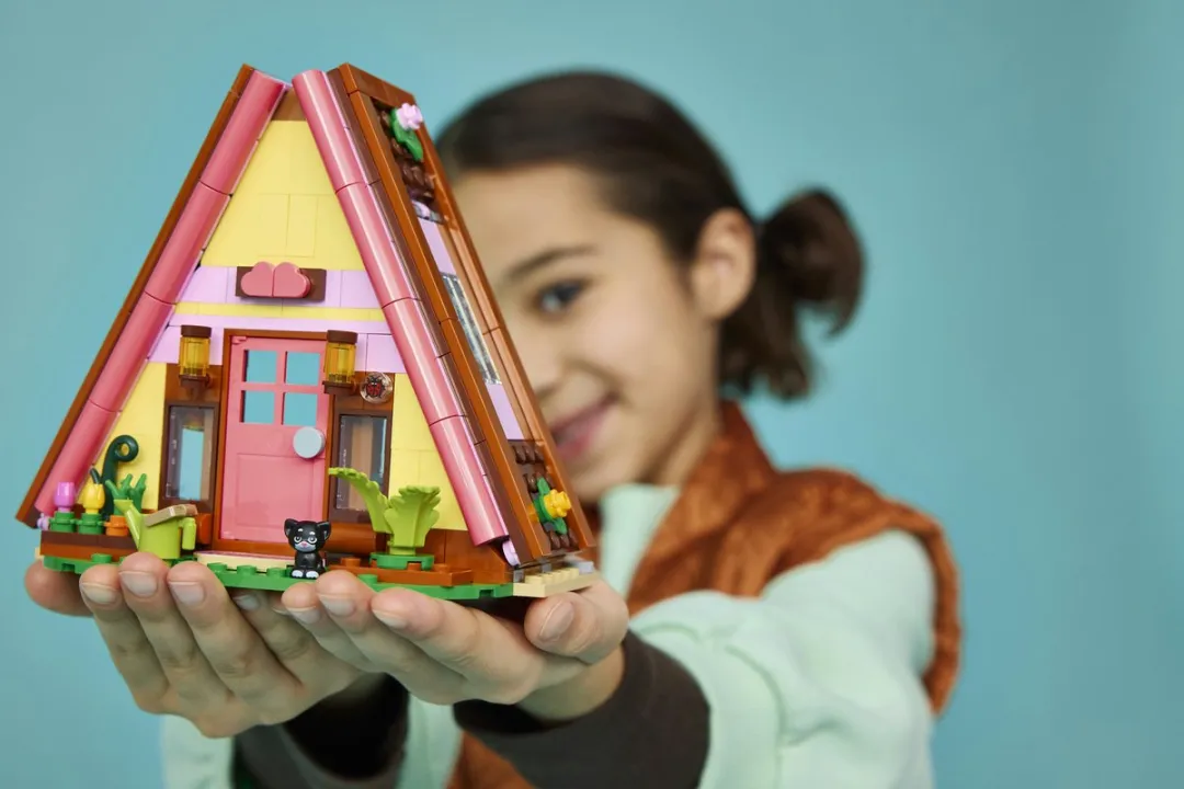 LEGO Friends Glampinghut 42682 - 295 Stukken - Meerkleurig