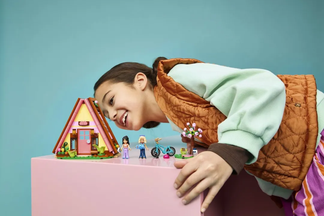 LEGO Friends Glampinghut 42682 - 295 Stukken - Meerkleurig