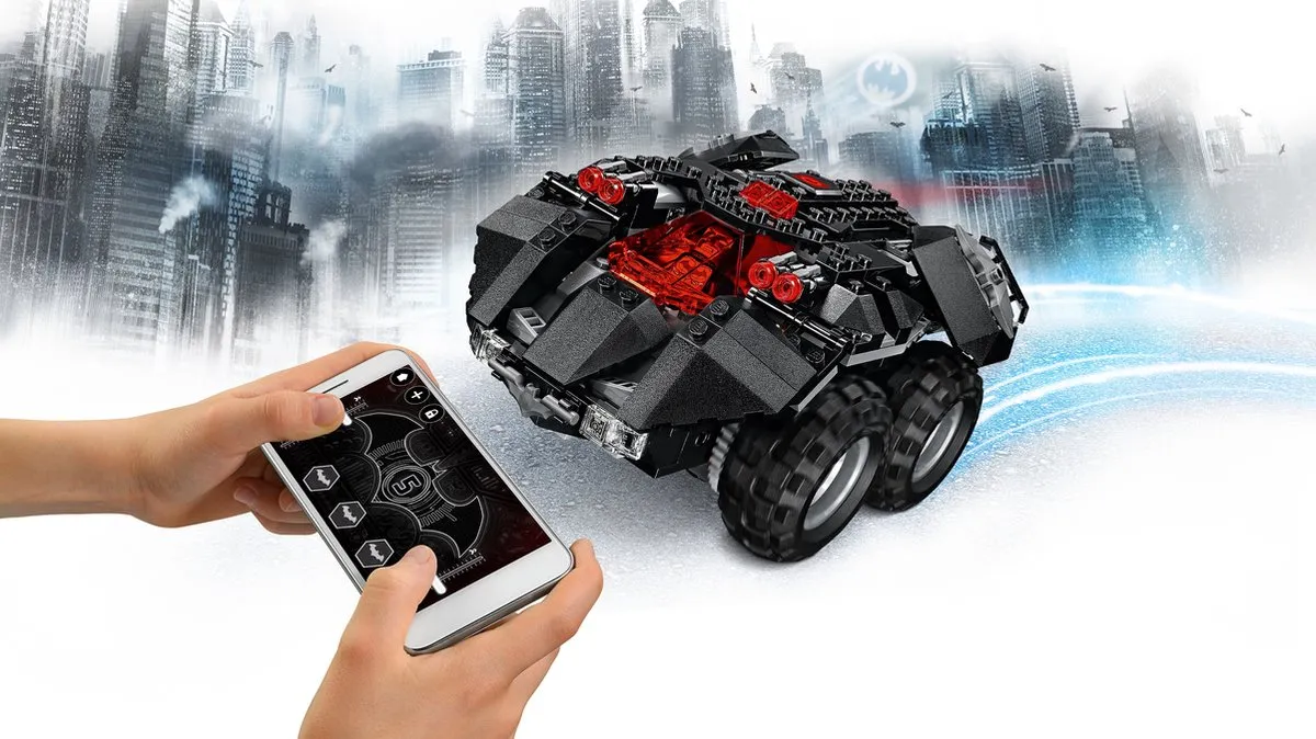 LEGO Batman Batmobiel App-bediening 76112 - 321 Stukken - afbeelding 4 van 6