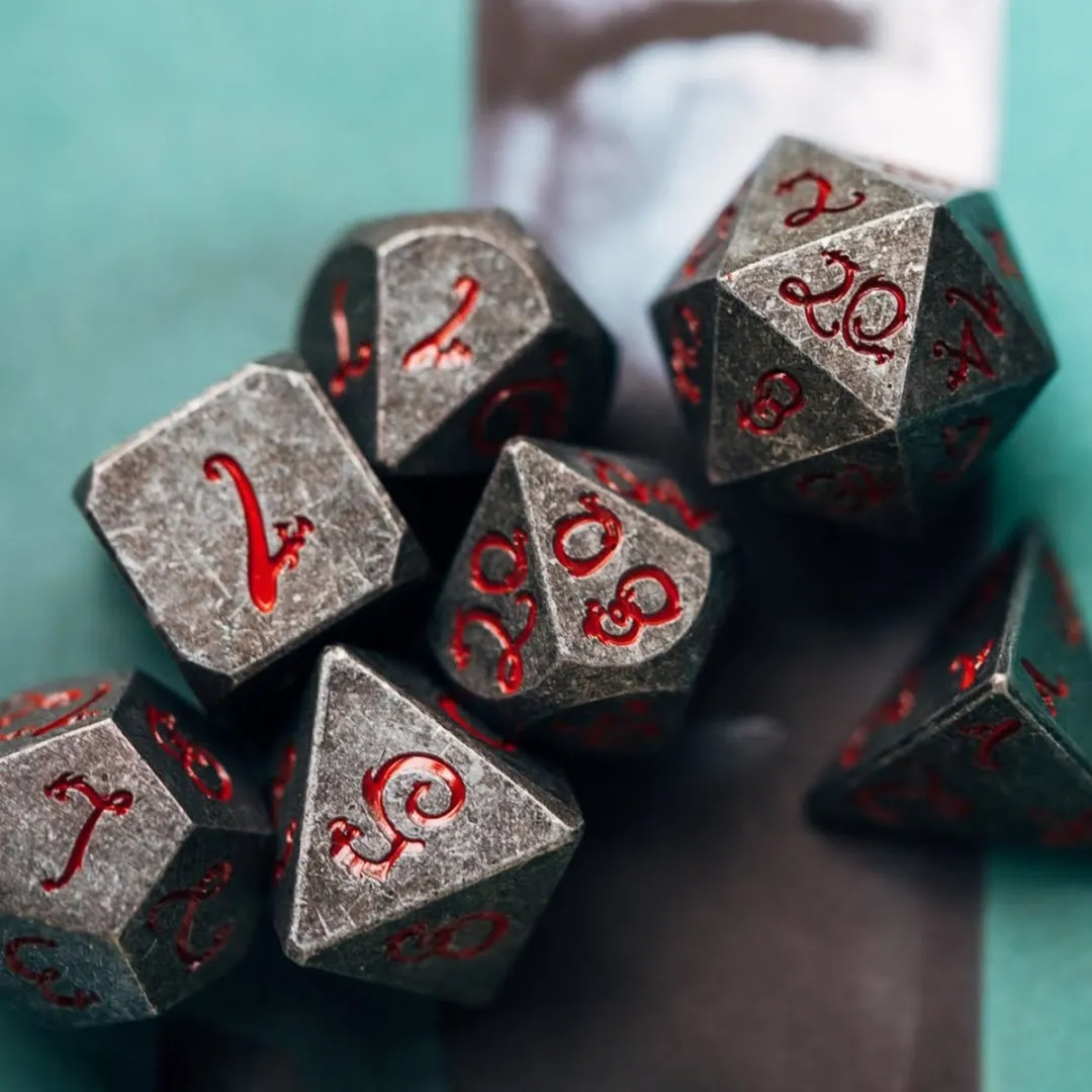 Lapi Toys D&D Metaal Polydice Set 7 Stuks - Grijs/Rood