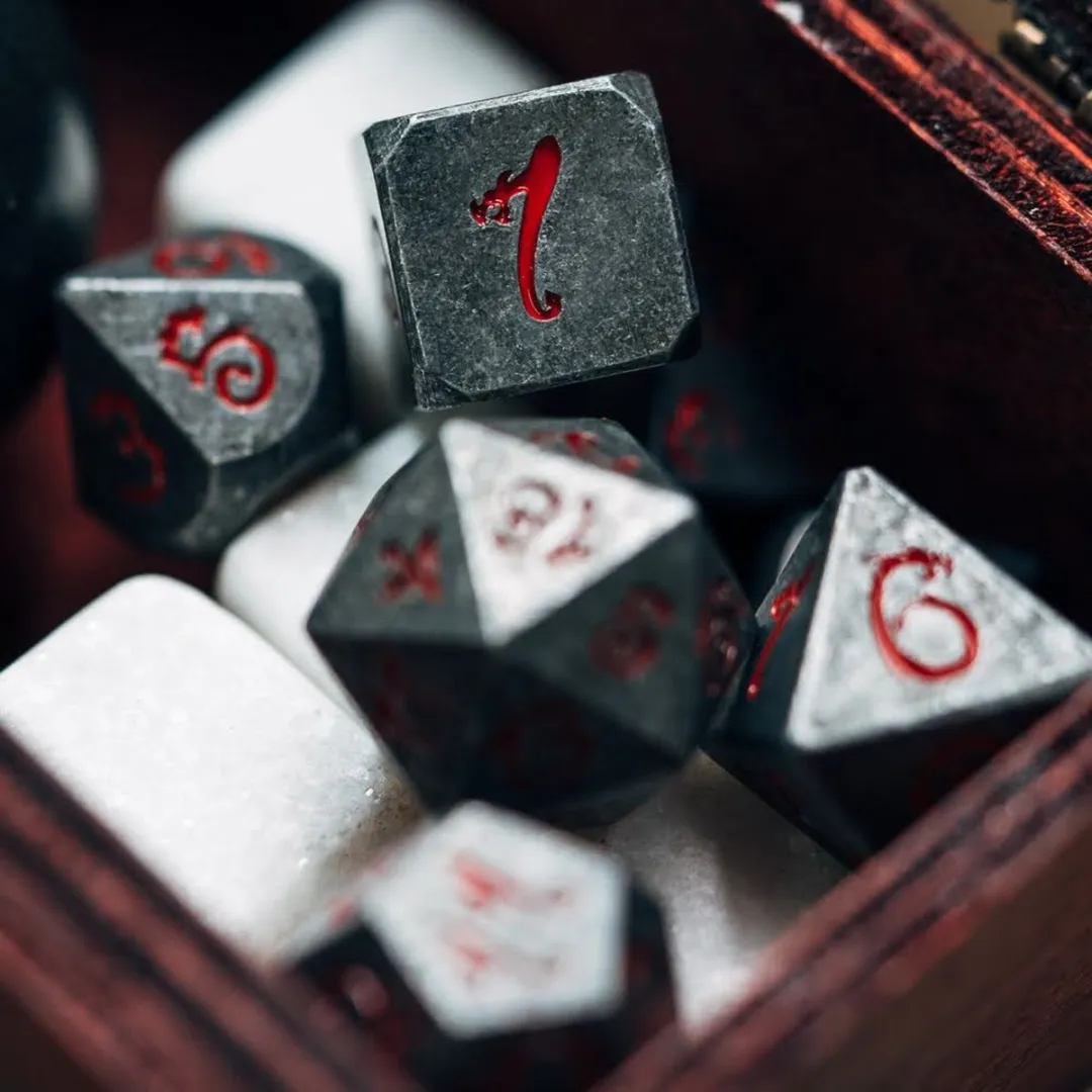 Lapi Toys D&D Metaal Polydice Set 7 Stuks - Grijs/Rood