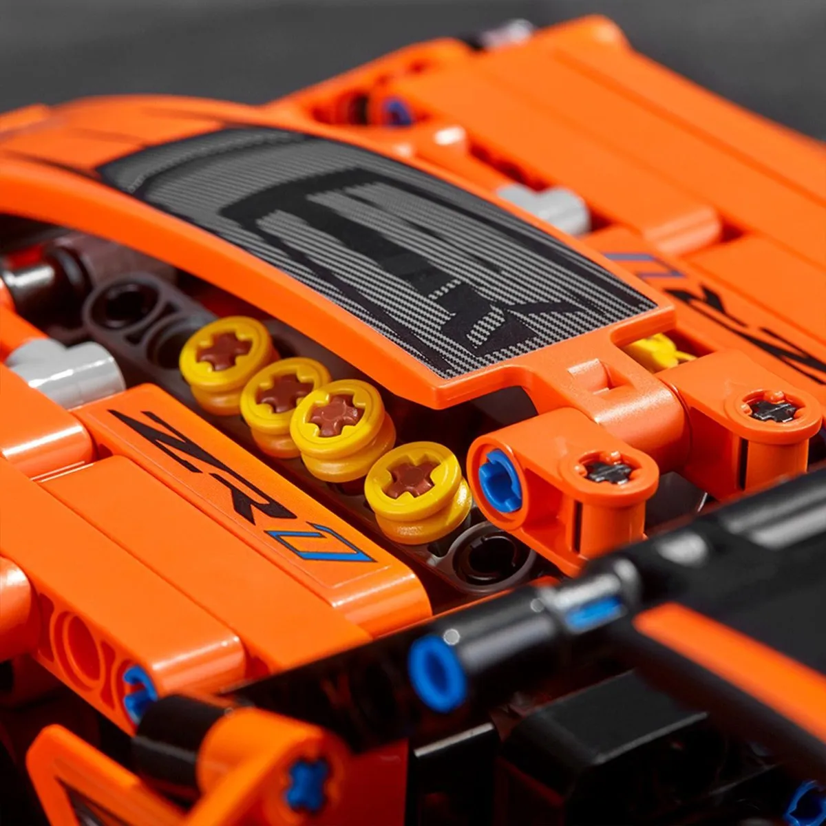 LEGO Technic Chevrolet Corvette ZR1 42093 - 579 Stukken - Oranje - afbeelding 6 van 6
