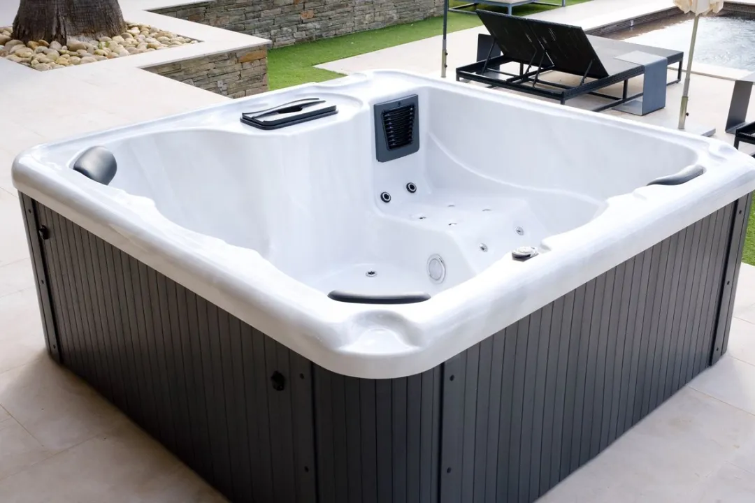 Bestway Acryl Hydrojet Spa 5 Personen - 870L - Zwart