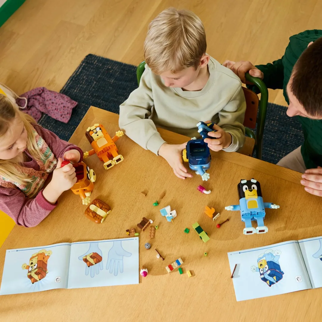 LEGO Bluey Familie Bouwset 11217 - 466 Stukken - Meerkleurig