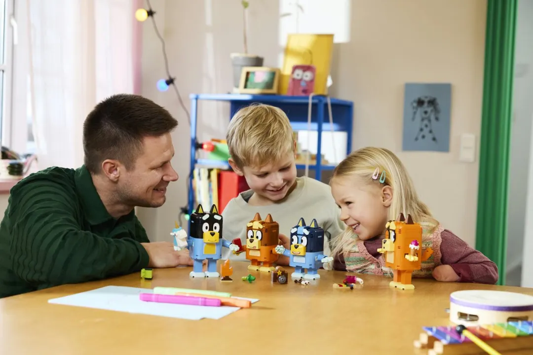LEGO Bluey Familie Bouwset 11217 - 466 Stukken - Meerkleurig
