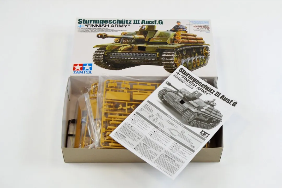 Tamiya German StuG III Ausf. G Finland 1942 - 1:35 Modelbouwpakket - Multi