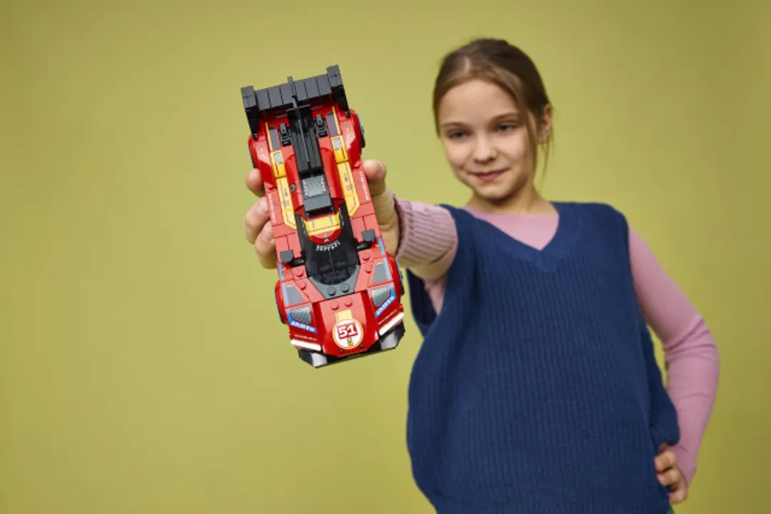 LEGO Speed Champions Ferrari 499P Bouwset 329 Stuks - Multicolor
