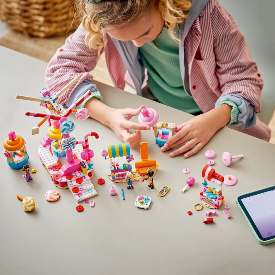 LEGO Friends Reuzenrad Snoep & Cupcakes 42700 - 602 Stukken