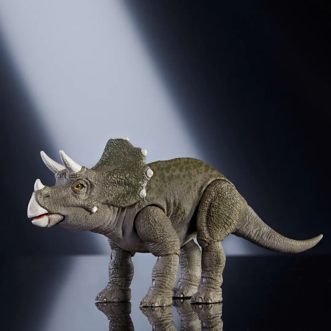 Mattel Jurassic World Hammond Triceratops - MATTJDJ07 - Multi