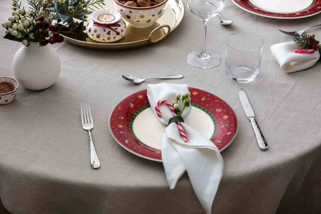 Villeroy & Boch Toy's Delight Set van 12 - 12-delig - Rood