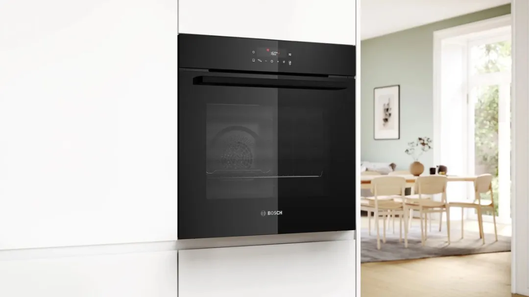 Bosch Serie 4 HBA572BB4 Inbouwoven 71L - 3600W - Zwart