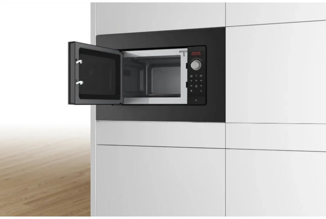 Bosch Serie 2 BFL623MB3 Magnetron 20L 800W - Zwart - afbeelding 6 van 6