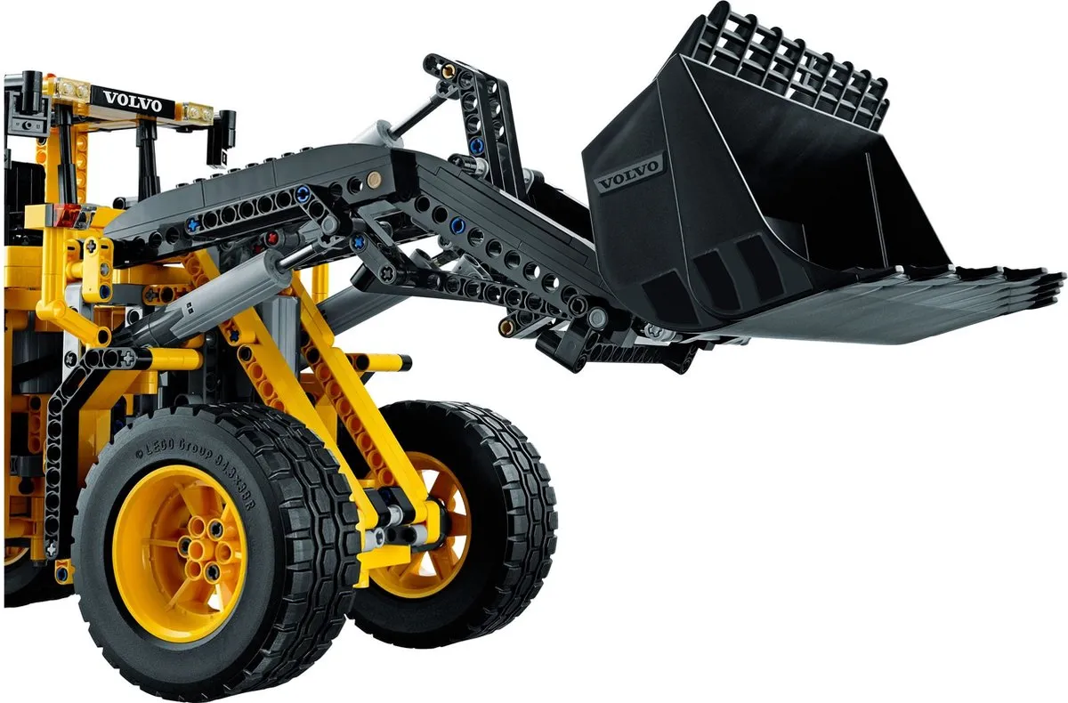 LEGO Technic Volvo L350F Wiellader 42030 - 1639 Stukken - afbeelding 5 van 6