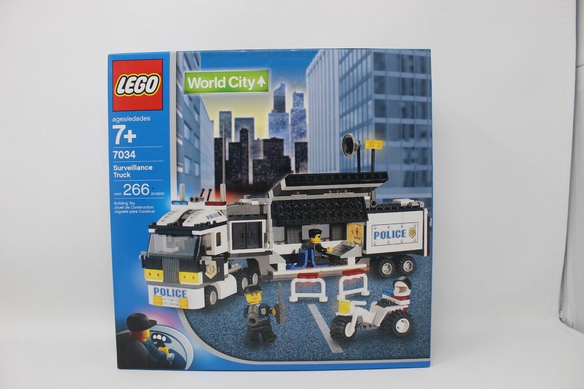 LEGO 7034 Surveillance Truck Set