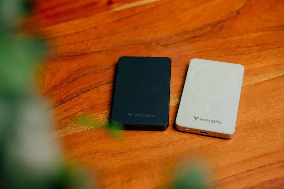 Verbatim Charge 'n' Go Essentials Powerbank 5000mAh - Zwart - afbeelding 6 van 6