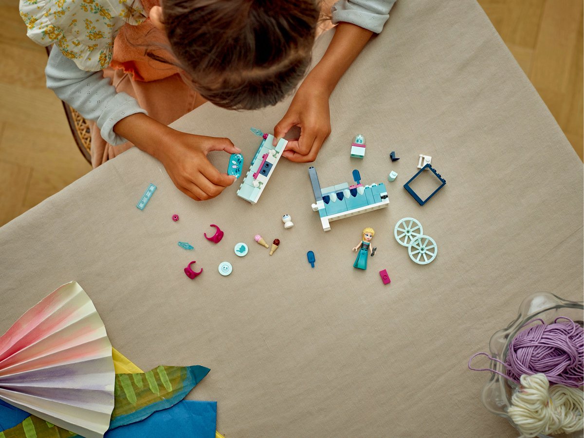 LEGO Disney Princess Elsa's Frozen traktaties - 43234