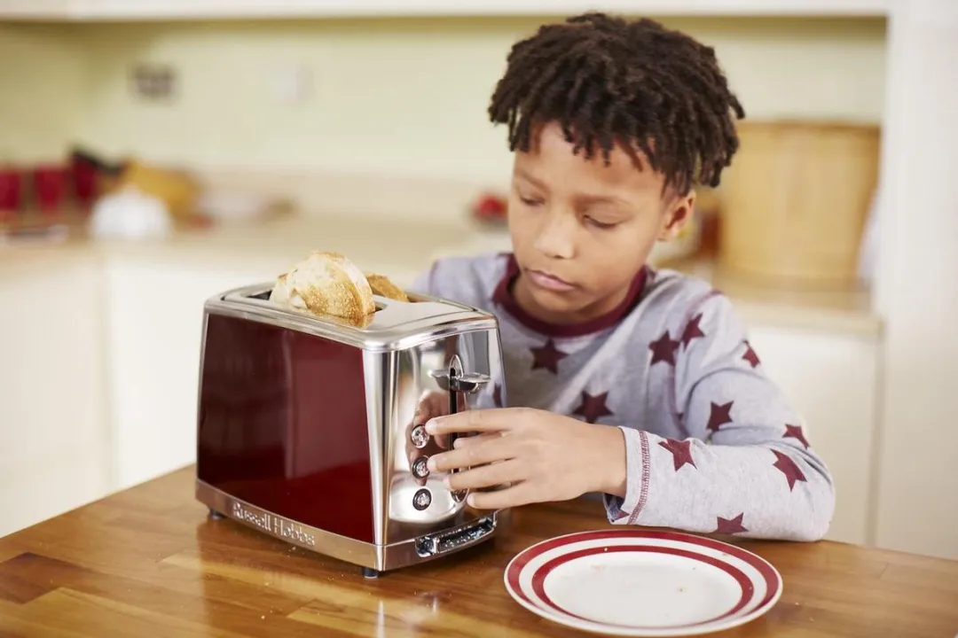 Russell Hobbs Luna 23220-56 Broodrooster 1550W - Rood