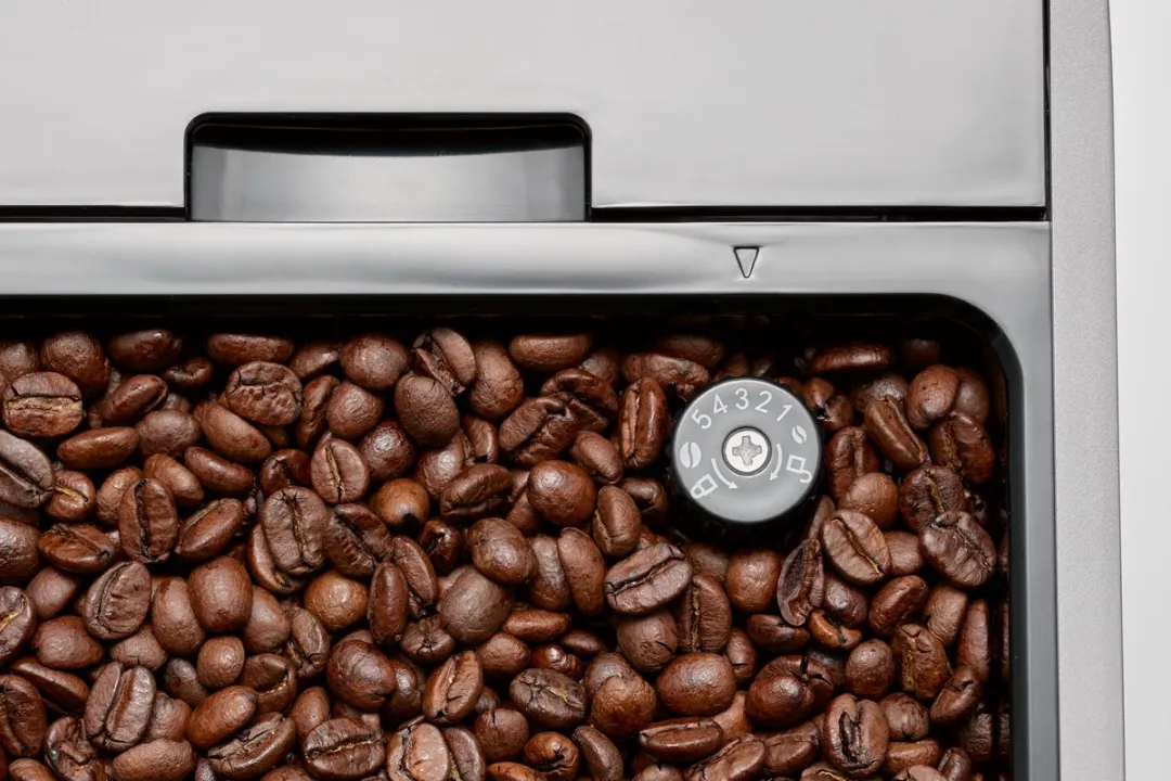 Solis Caffè & Più Volautomatische Espressomachine - Zwart