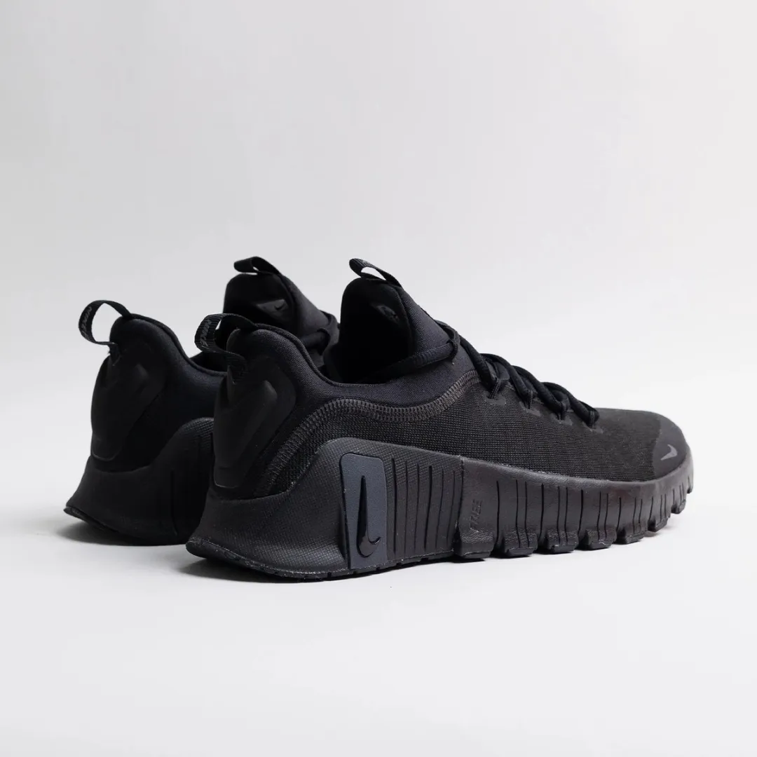 Nike Free Metcon 6 FJ7126-003 - Dames Sportschoenen 42 - Zwart