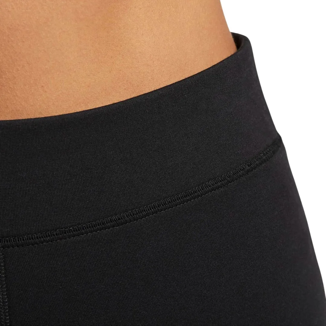 Nike Sportswear Classic Short Vrouwen - Maat L - Zwart
