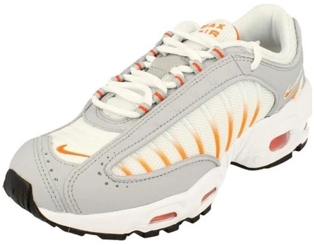 Nike Air Max Tailwind IV BQ9810-007 Sportschoenen - 35.5