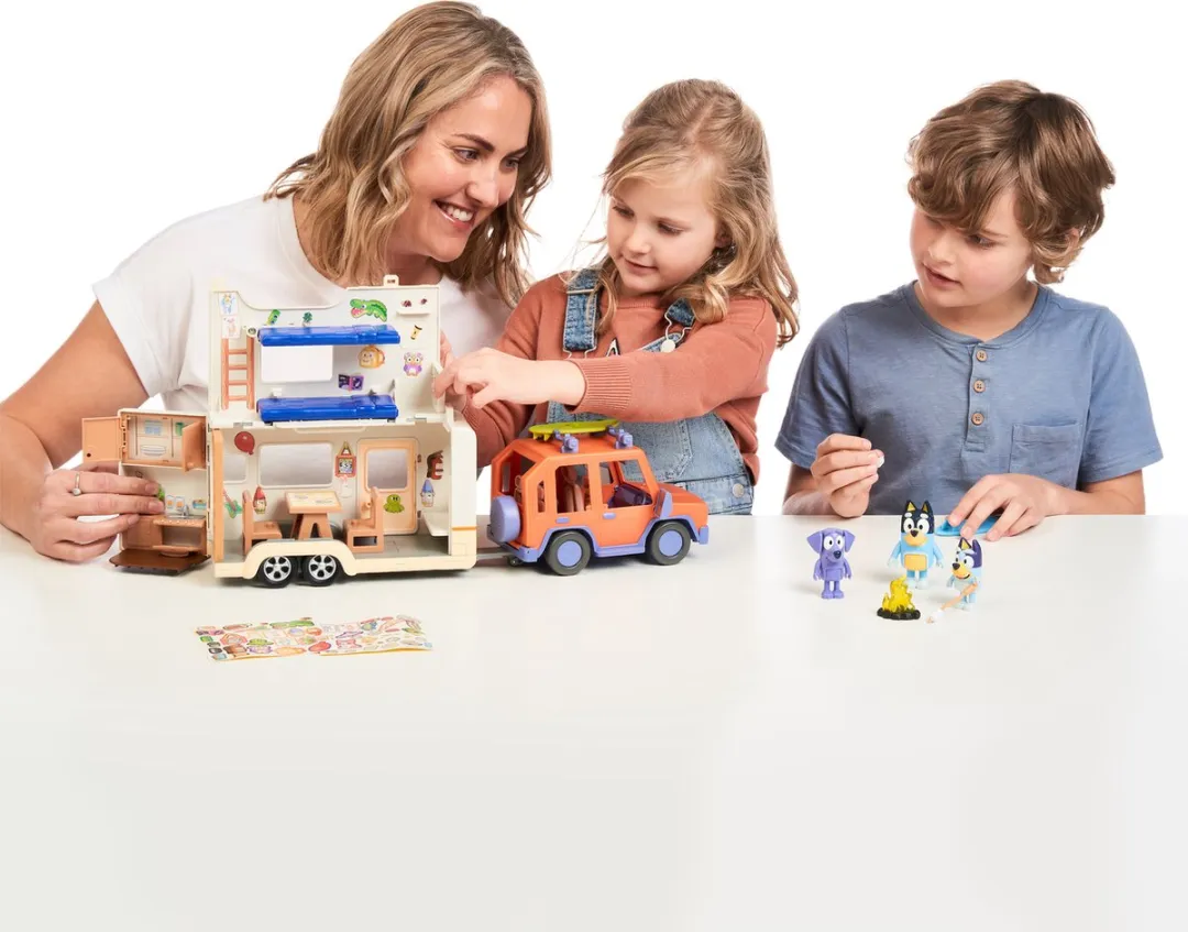 Moose Toys Bluey 4WD Auto & Kampeeravonturen Deluxe Speelset MS13096 - Multikleur