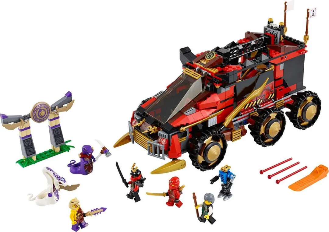 LEGO Ninja DB X 70750 - 756 Stukken - 6 Minifiguren