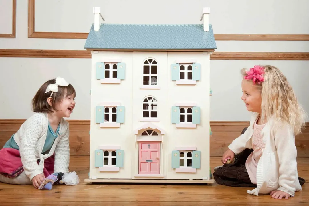 Letoyvan Cherry Tree Hall Poppenhuis 4 Verdiepingen - Beige/Blauw