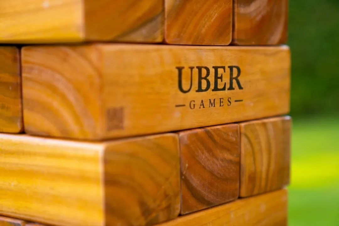 Ubergames Hardhouten Stapeltoren - 50 KG - In luxe draagtas