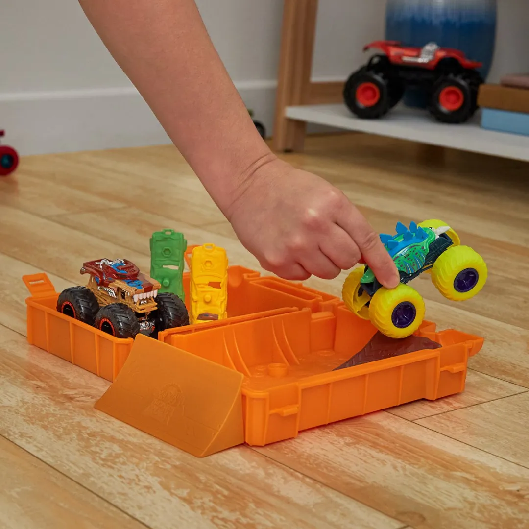 Hot Wheels Monster Trucks Tanken en Vol Gas Speelset HXT04 - Multicolor