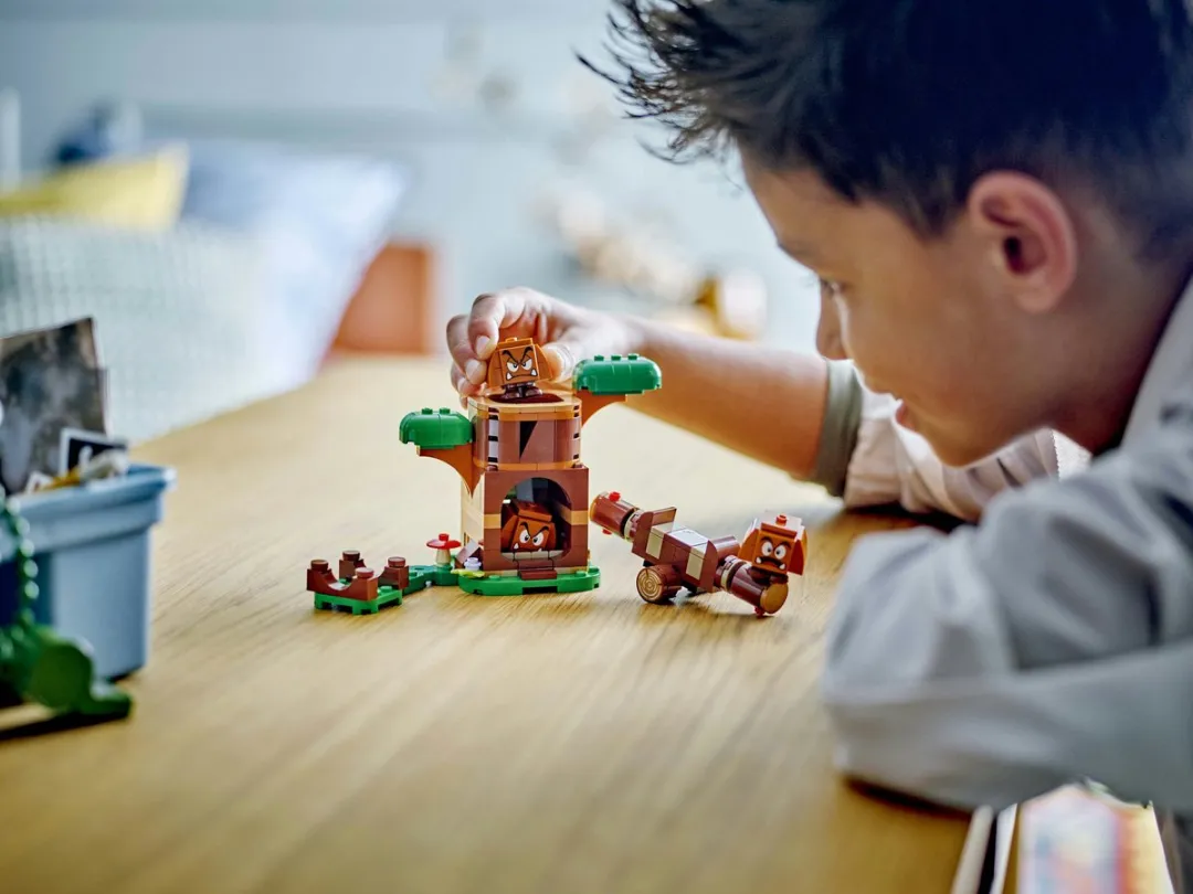 LEGO Super Mario Goomba's Speeltuin 71433 - 173 Stukken