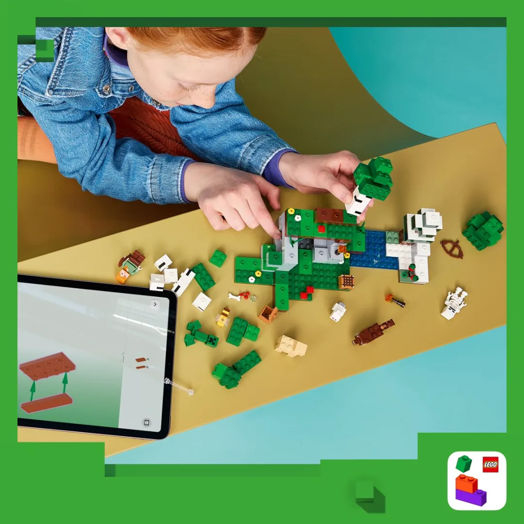 LEGO Minecraft 21593 Eerste Nacht Avontuur - 301 Stukken