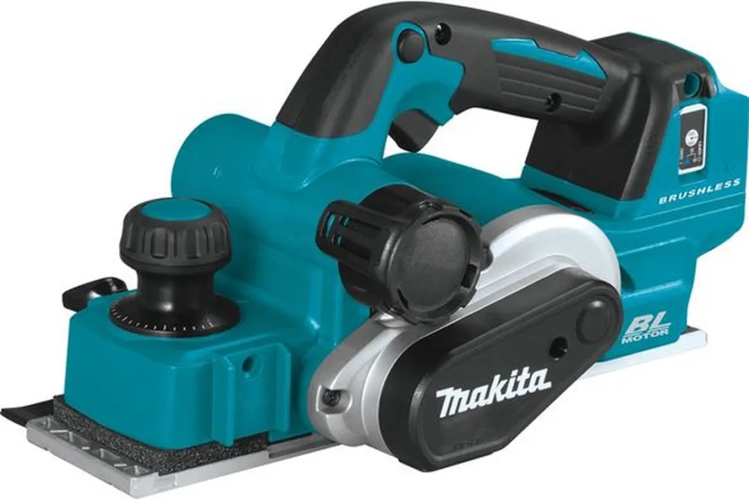 Makita LXT 18V Schaaf 82mm