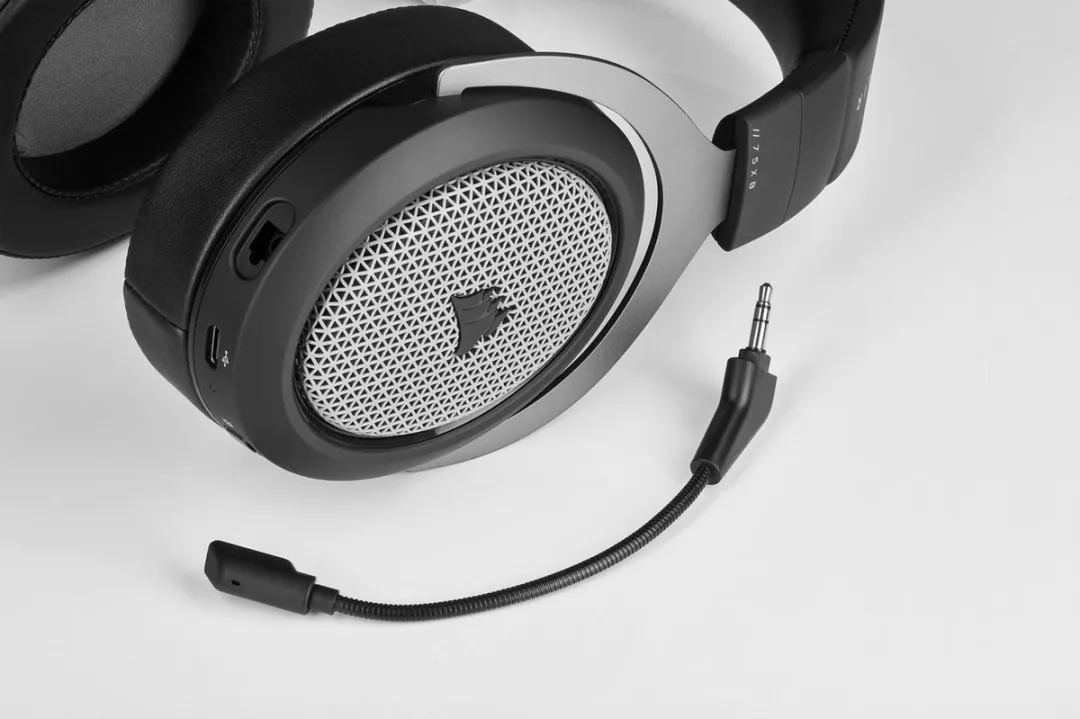 Corsair HS75 XB Draadloze Gaming Headset - Xbox Series X|S - CA-9011222-EU - afbeelding 6 van 6