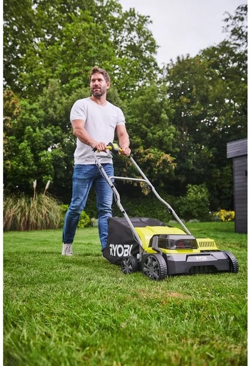 Ryobi One+ RY18SFX35A-240 Verticuteerder 35cm - 2x 4.0Ah
