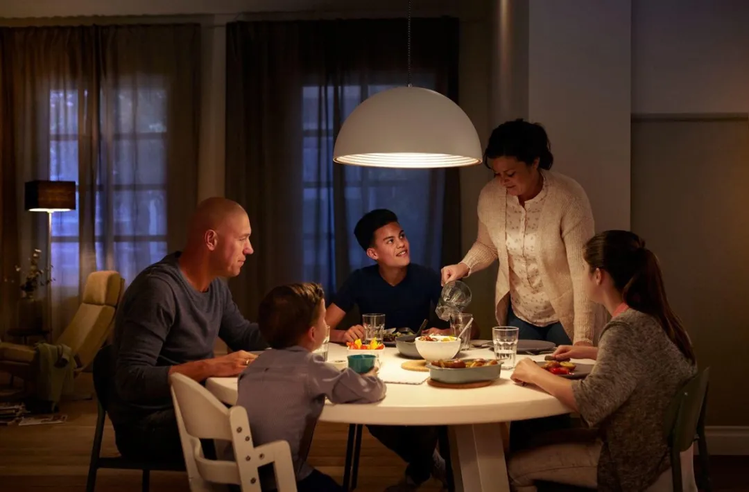 Philips Kaarslamp 3.5W Mat Koelwit 4000K