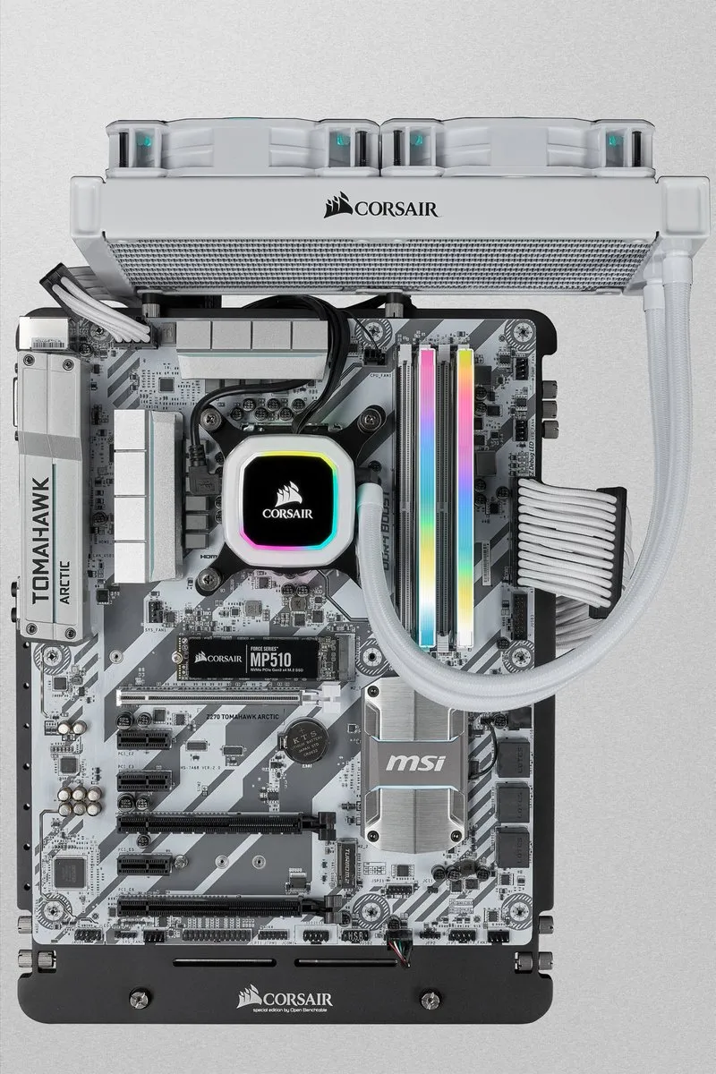 Corsair Vengeance LPX CMH32GX4M2E3200C16W 32GB RAM