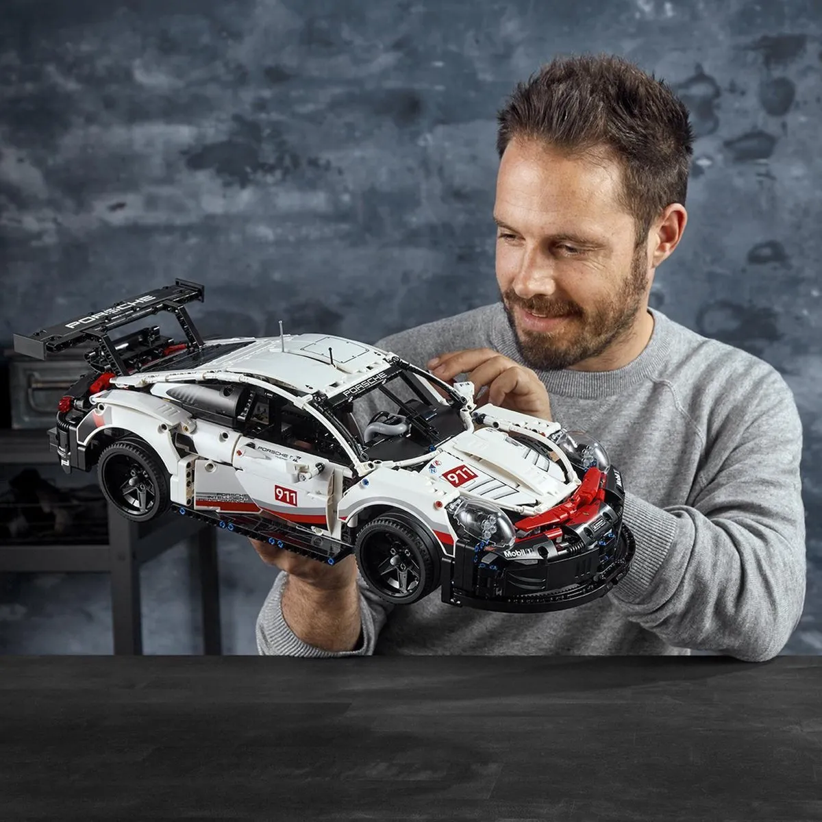 LEGO Technic Porsche 911 RSR 42096 - 1580 Stukken