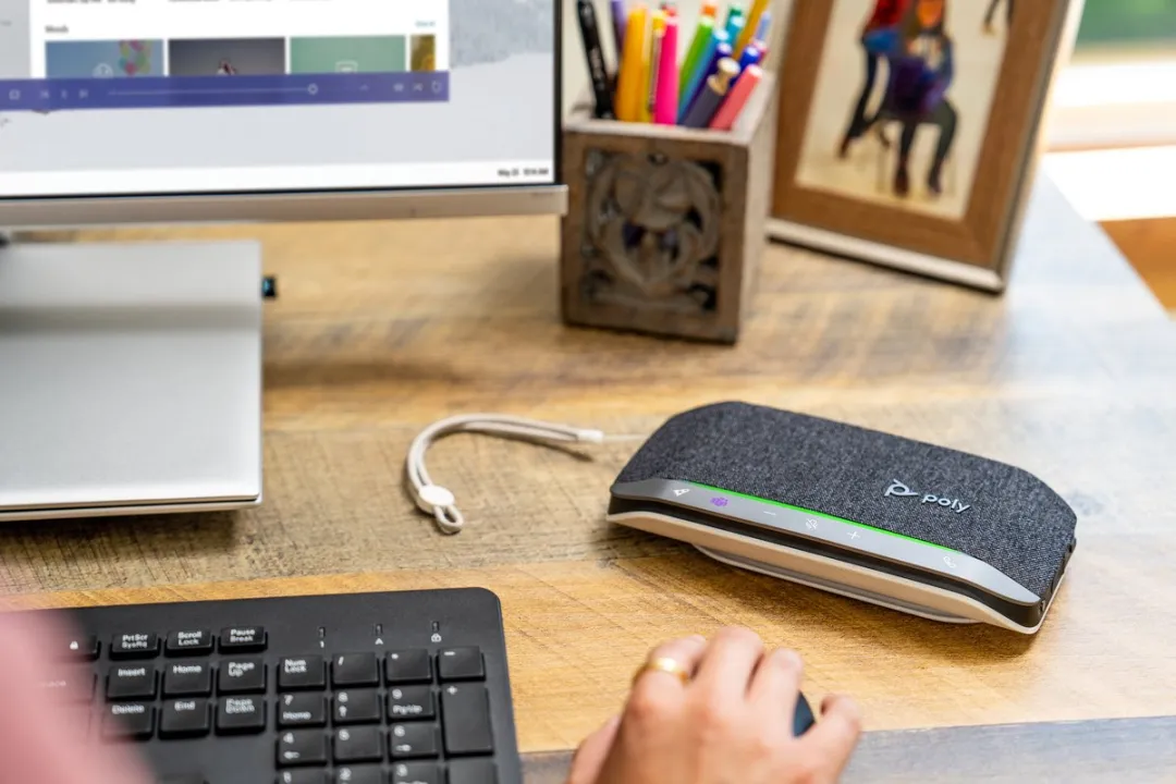 Poly Sync 20+ Teams 216867-01 Bluetooth Speaker - Zwart