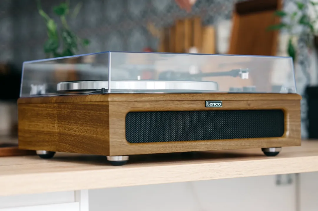 Lenco LS-410WA Platenspeler Bundel - Bluetooth - Hout - 20 Stuks
