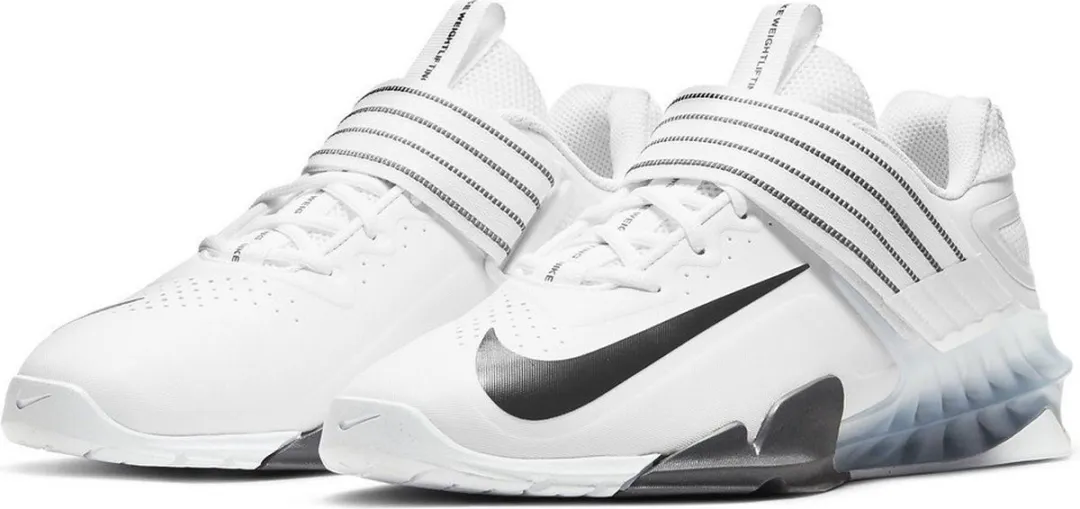 Nike Savaleos Schoenen 42 - Wit