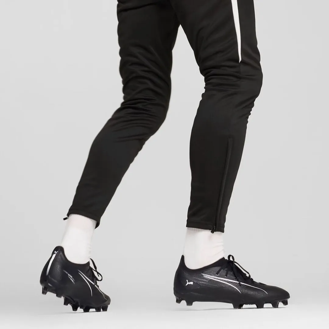 PUMA Ultra 5 Match Voetbalschoenen FG/AG - 39 - Zwart/Wit